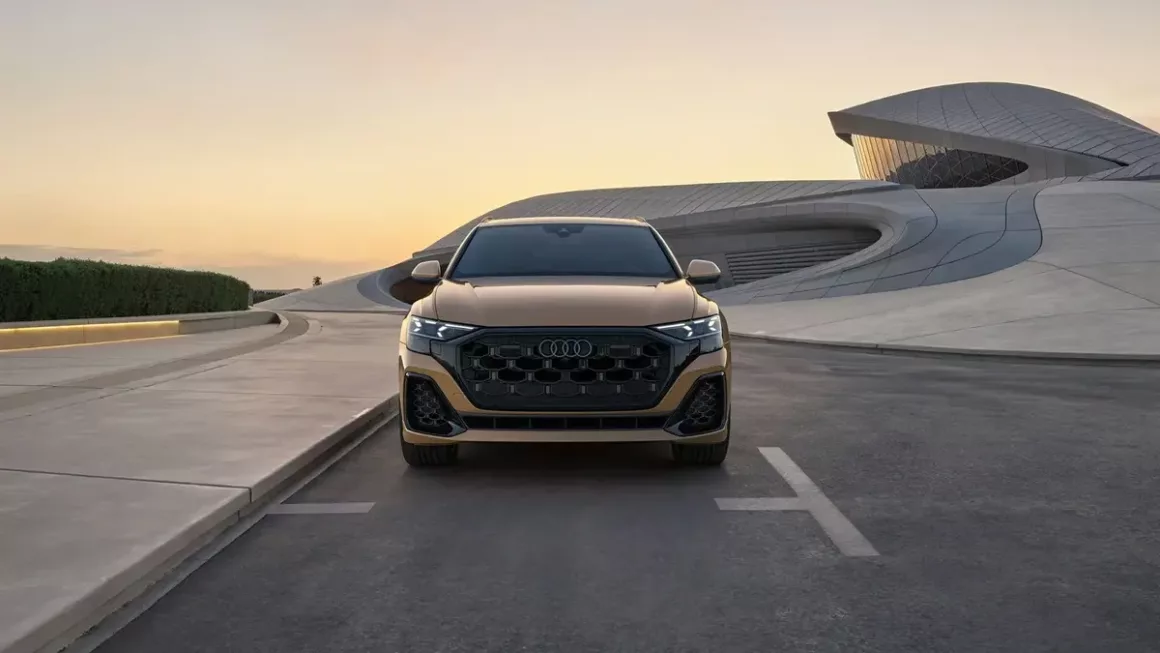 Audi Q8 Front