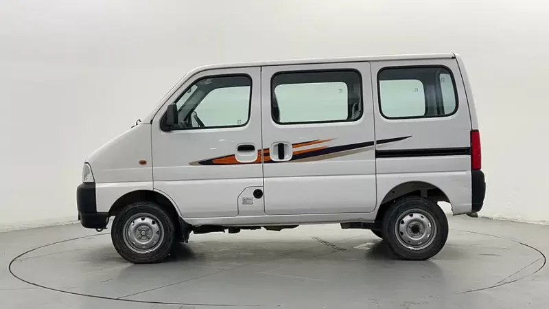 Spinny Maruti Suzuki Eeco side